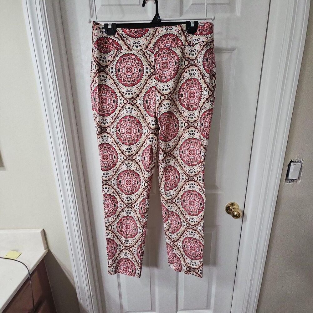 Chico's So Slimming Ankle Pants Medallion Paisley Print